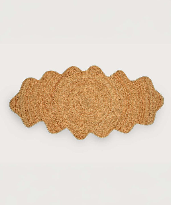 Asymmetrical Scalloped Bloom – 100% Natural Jute | 2 x 4 ft